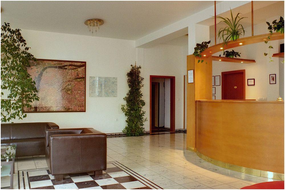Attic Hotel Πράγα Εξωτερικό φωτογραφία