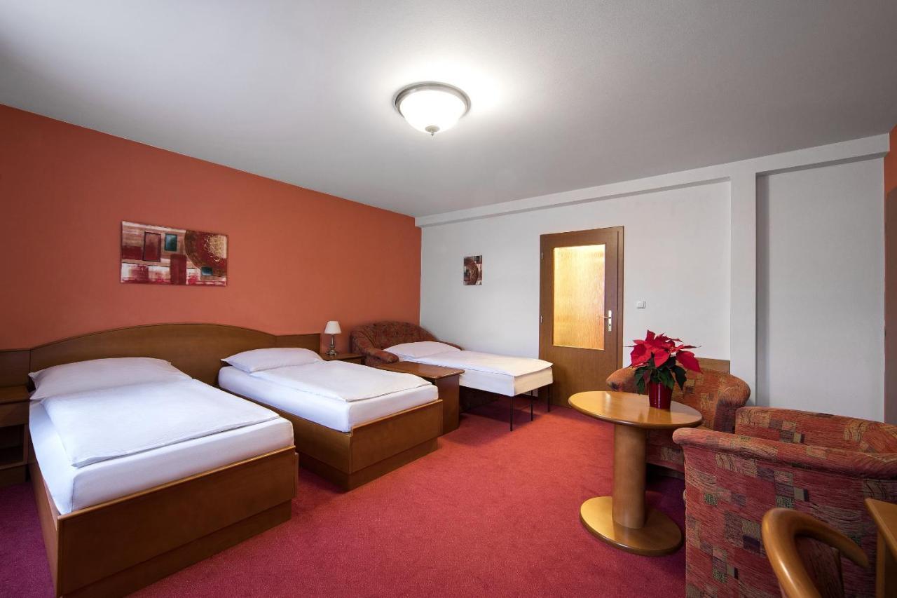 Attic Hotel Πράγα Εξωτερικό φωτογραφία